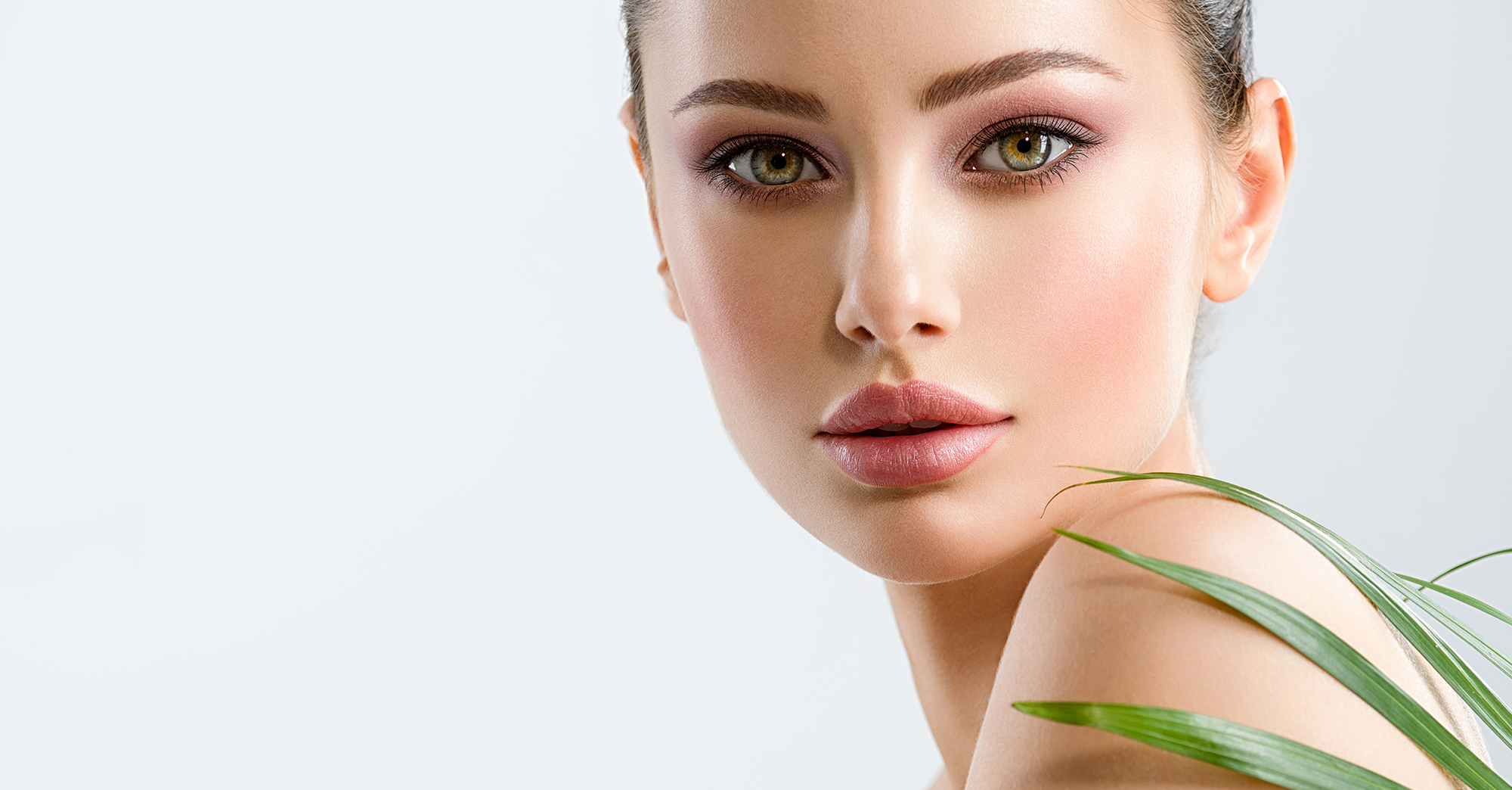 Semi-permanent make up